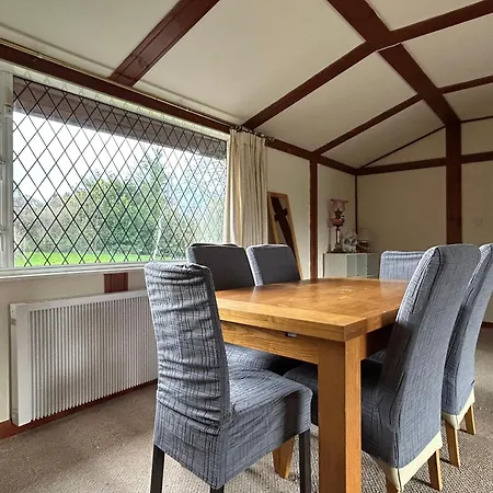 Athlone Country House Near Lake Casa vacanze *