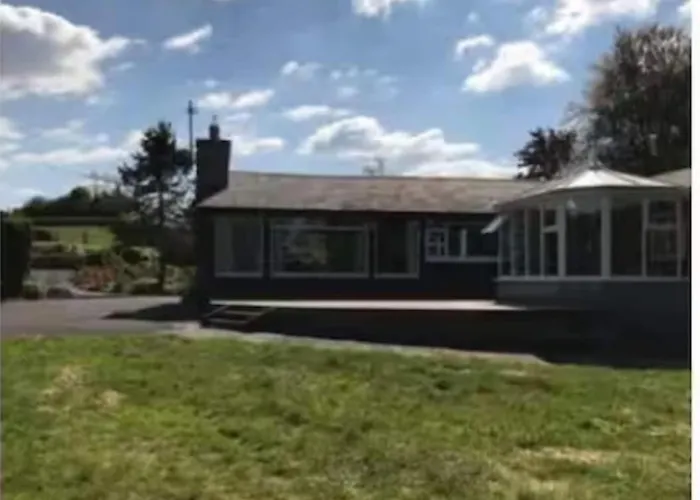 Holiday home With Access *